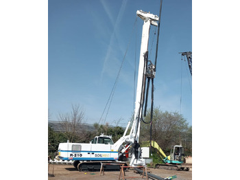 Máy đóng cọc SOILMEC