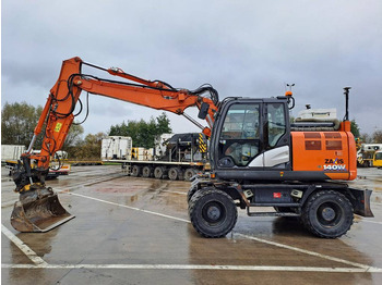 Máy xúc bánh lốp HITACHI ZX140W