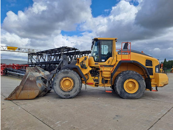 Máy xúc lật bánh lốp VOLVO L180H