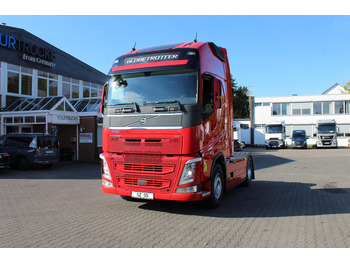 Xe đầu kéo VOLVO FH 500