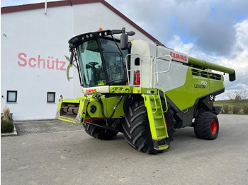 Máy gặt đập CLAAS Lexion 750