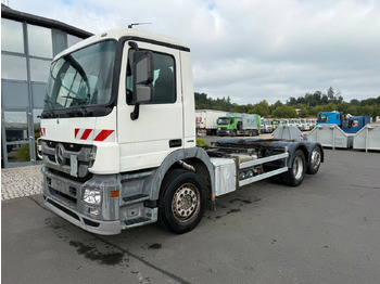 Xe tải khung gầm MERCEDES-BENZ Actros 2532