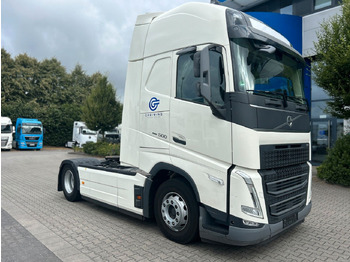 Xe đầu kéo VOLVO FH 500