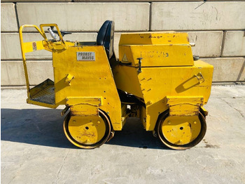Máy lăn đường BOMAG