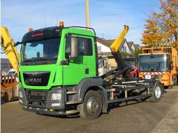 Xe tải nâng móc MAN TGS