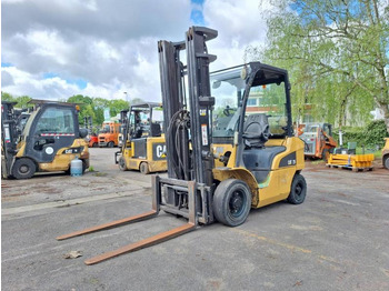 Xe nâng gas CATERPILLAR GP