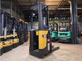 Máy xếp chồng CATERPILLAR