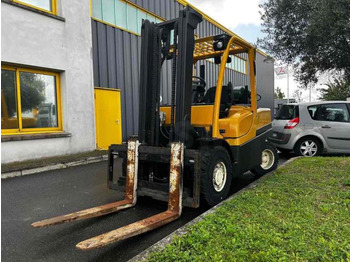 Xe nâng gas YALE