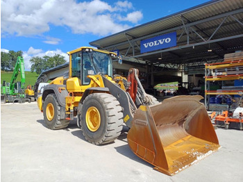 Máy xúc lật bánh lốp VOLVO L110H