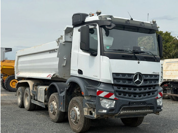 Xe tải chở thùng nhỏ MERCEDES-BENZ Arocs 4145