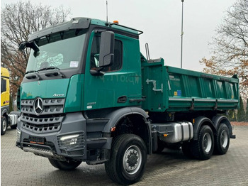 Xe ben MERCEDES-BENZ Arocs 3351