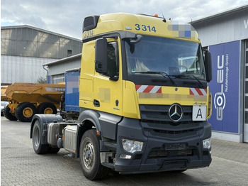 Xe đầu kéo MERCEDES-BENZ Actros 1846