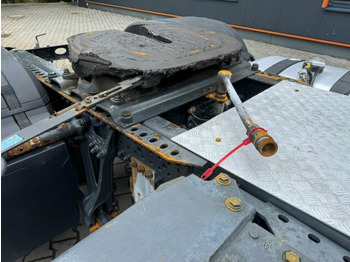 Xe đầu kéo Mercedes-Benz Arocs 2142 4x4H SZM Euro 6 Kipphydraulik: hình 5