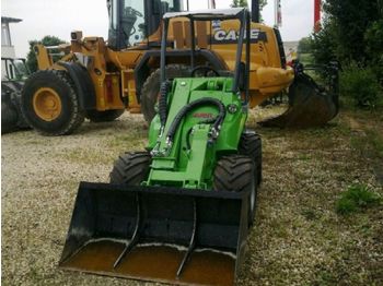 Máy xúc lật bánh lốp AVANT Miniradlader 635: hình 1