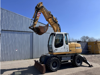 Máy xúc bánh lốp LIEBHERR A 314