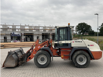 Máy xúc lật bánh lốp TEREX