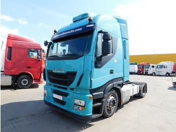 Xe đầu kéo IVECO