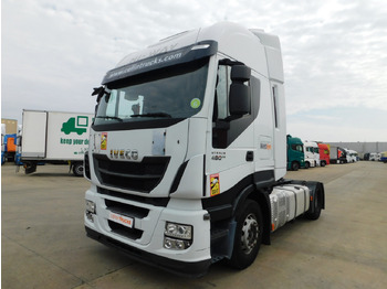 Xe đầu kéo IVECO