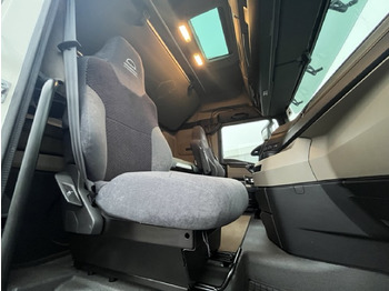 Cho thuê MAN TGX 18.470 4x2 BLS Euro6 Retarder Klima Luftfeder MAN TGX 18.470 4x2 BLS Euro6 Retarder Klima Luftfeder: hình 2 Cho thuê MAN TGX 18.470 4x2 BLS Euro6 Retarder Klima Luftfeder MAN TGX 18.470 4x2 BLS Euro6 Retarder Klima Luftfeder: hình 2