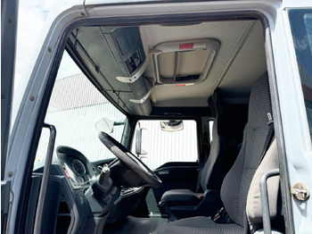 Interior photo 1: Xe ben MAN TGL 8.180 4x2 BB Doka TGL 8.180 4x2 BB Doka, 2x AHK