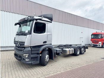 Xe tải khung gầm MERCEDES-BENZ Actros 2546