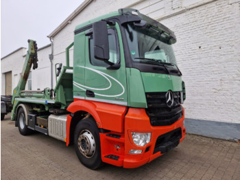 Xe tải chở thùng nhỏ MERCEDES-BENZ Antos 1848