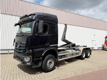 Xe tải nâng móc MERCEDES-BENZ Arocs 3351