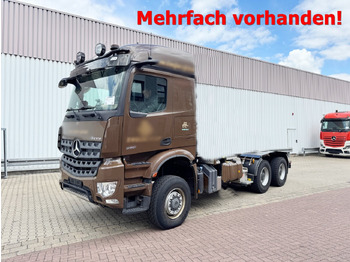 Xe tải khung gầm MERCEDES-BENZ Arocs 3351