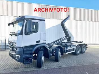 Xe tải nâng móc MERCEDES-BENZ Arocs