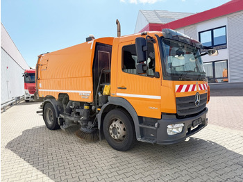 Xe tải MERCEDES-BENZ Atego 1524