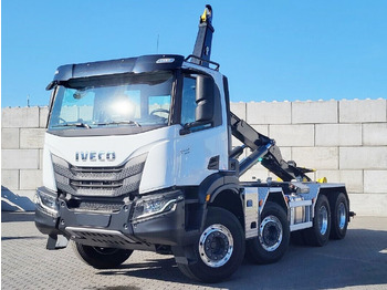 Xe tải nâng móc