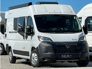 Xe van cắm trại SUNLIGHT Cliff Camper Van