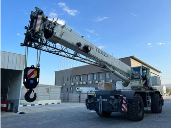 Cẩu địa hình TEREX