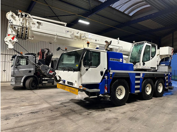 Cần cẩu mọi địa hình LIEBHERR LTM 1050-3.1