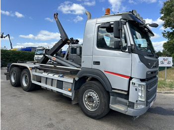 Xe tải nâng móc VOLVO FM 420