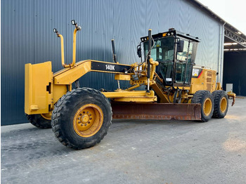 Máy san CATERPILLAR 140K