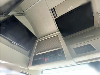 Xe đầu kéo VOLVO FH500: hình 5