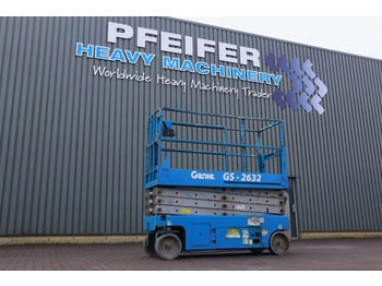 Máy nâng người hình kéo GENIE