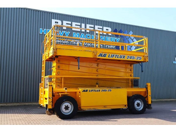 Máy nâng người hình kéo JLG
