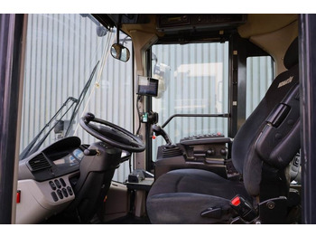 Máy xúc lật bánh lốp Komatsu WA470-8 Diesel, 4x4 Drive, Tamtron Weighting Syste: hình 4