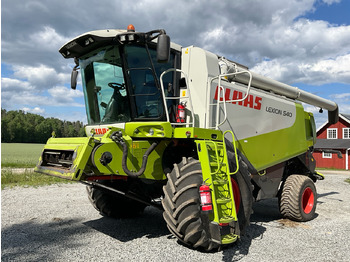 Máy gặt đập CLAAS Lexion 540