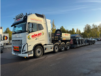 Xe tải VOLVO FH16