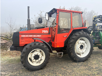 Máy cày VALMET 705