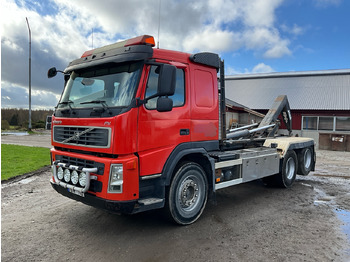 Xe tải nâng móc VOLVO FM 480