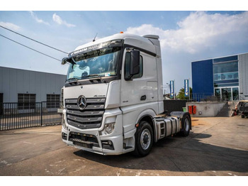 Xe đầu kéo MERCEDES-BENZ Actros 1845