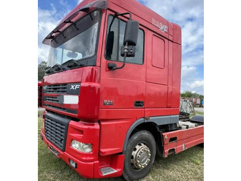 Xe đầu kéo DAF XF 95 480