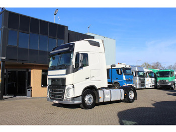 Xe đầu kéo VOLVO FH 460