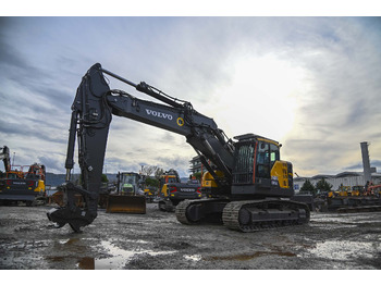 Máy xúc bánh xích VOLVO