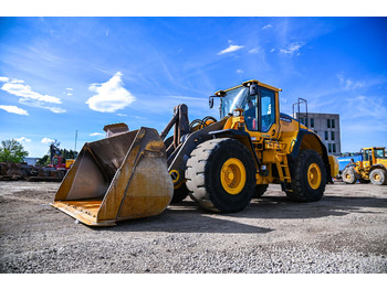 Máy xúc lật bánh lốp VOLVO L180H