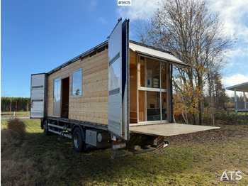 Xe tải hộp VOLVO FM9